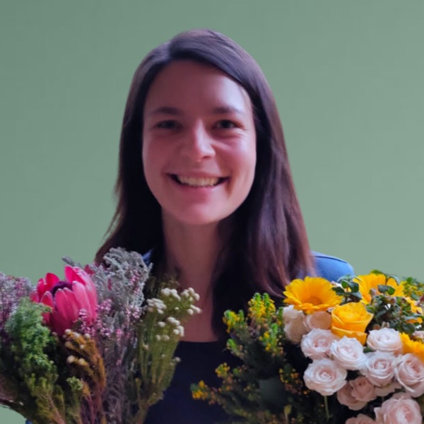 Dr. Flora Hofmann